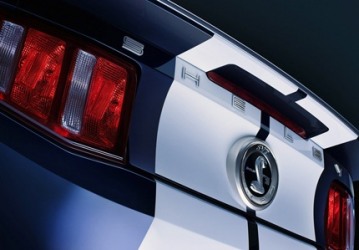 ford-mustang-shelby-gt500-2010-1024x768-wallpaper-16