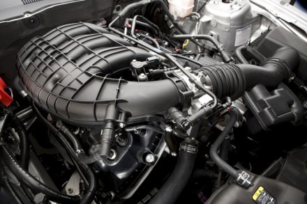 2011 V6 Mustang engine