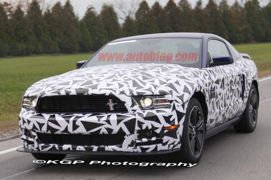 Now spy photographers have captured a 2013 Mustang test mule in light 